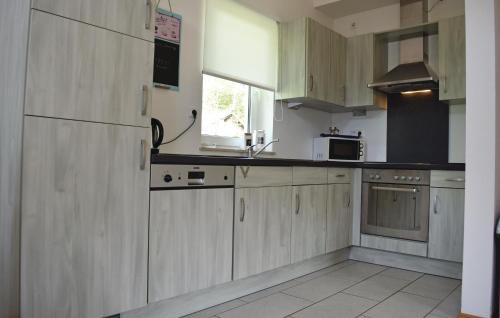 Ferienhausgebiet Hillenseifen House | Nice Home In Gerolsteinhinterhausen