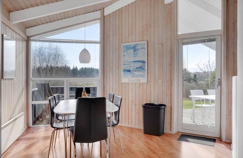 Grenaa House | Nice home in Grenaa with kitchen