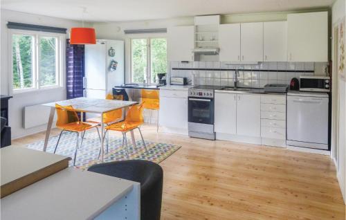 Simmarydsnas House | Nice Home In Långaryd With Wifi