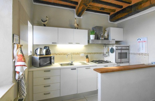 Macchino House | Nice home in Macchino with WiFi