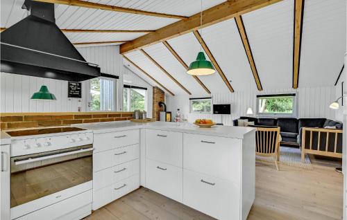 Klegod Strand House | Nice Home In Ringkøbing With Wifi