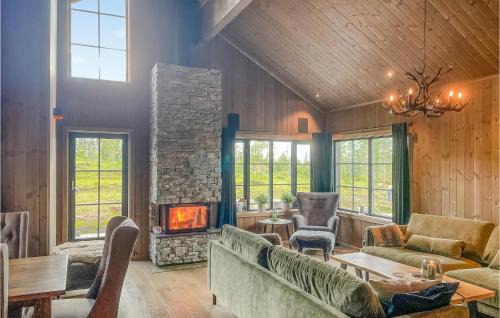 Grondalen House | Nice Home In Trysil With House A Mountain View
