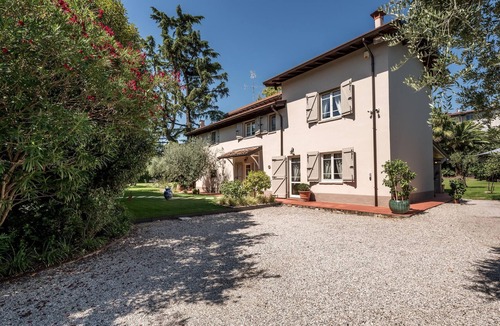 Monte House | Nice home in Padenghe sul Garda BS