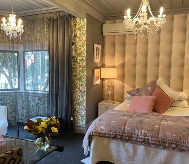 New Plymouth Hotel | Nice Hotel