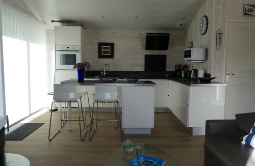 Plobannalec-Lesconil House | Nice house in quiet street close to beaches and shops