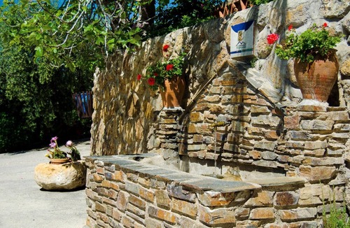 Nechite House | Nice house in complex with swimming pool