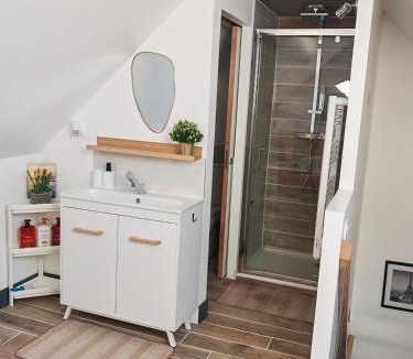 Elancourt House | Nice little duplex house in Elancourt village
