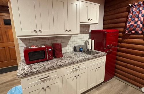 Kimbolton Cabin | Nice log cabin on back country road with peace, quiet and the amenities of home