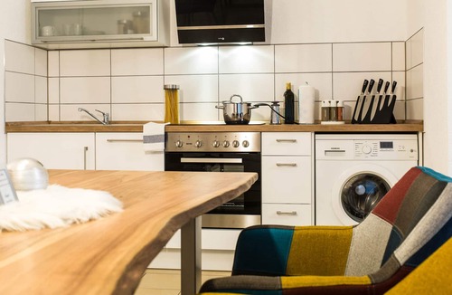 Mauschbach Apartment | Nice, modern apartment with sun terrace near Fashion Outlet Zweibrücken