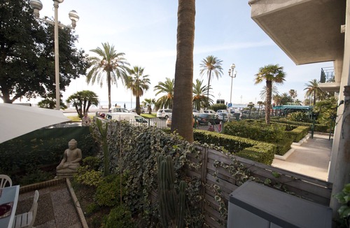 Nice City Centre Apartment | NICE- PROMENADE CENTER- BEACH FRONT- PRIVATE GARDEN and PARKING