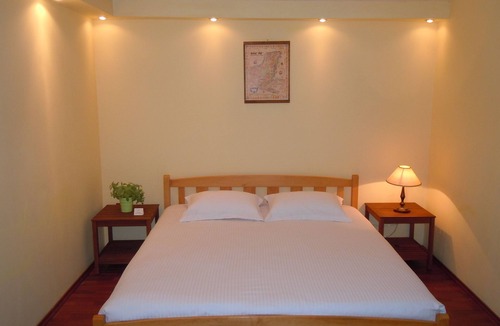 Oarja Bed & Breakfast | Nice property within easy drives towards must see Romanian attractions