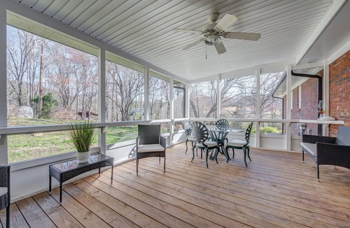 Union Mills House | Nice quiet keyless entry home just 25 min to Lake Lure & Chimney Rock with barn