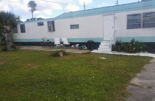 Cocoa West House | Nice quite place home away from home