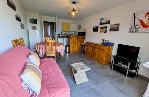 Saint-Cast-le-Guildo Apartment | Nice sea view for this quiet apartment 10 minutes walk from the beach.