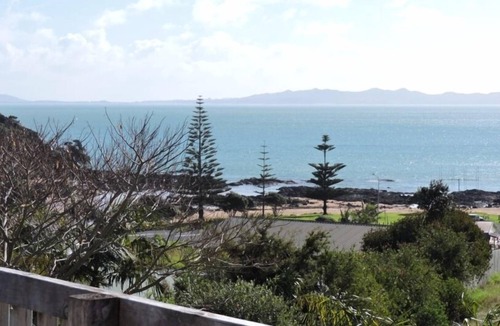 Cable Bay House | Nice, simple, easy going, comfortable beach house
