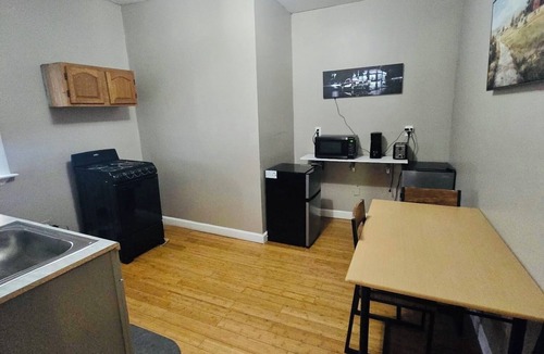 Providence Apartment | Nice spacious room near Whole Foods, Brown Univer.