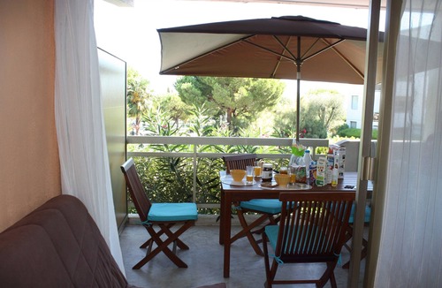 Plaine de la Brague Apartment | Nice studio. Beautiful location. Nearby sea. Private parking. Swim.Pool. Tennis