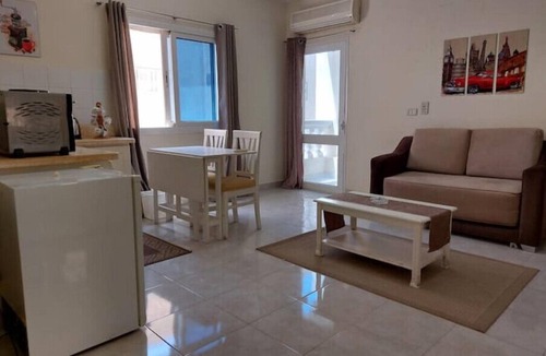Al Mamsha El Seyahi Apartment | Nice Studio in Elegant Compound