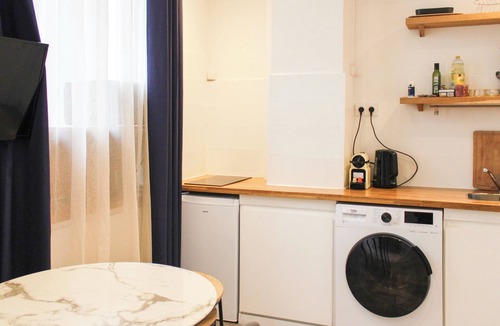 Faubourg Saint-Germain Apartment | Nice Studio Near Eiffel Tower