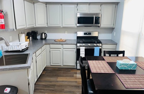 Buffalo Apartment | Nice Two bedroom apartment - 2nd floor