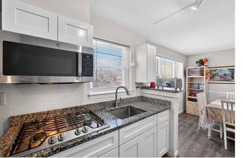 New Carrollton Villa | Nice Villa Cleaning, Bright and quit, it has 4 free parking area, all including