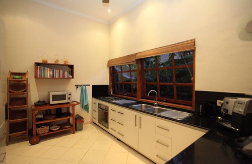 Dencarik Villa | Nice Villa direct on the beach , Lovina area , North Bali