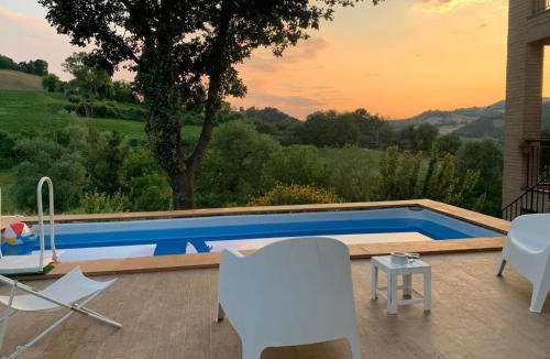 Fermignano House | Nice villa with pool and garden