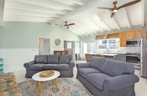 Villa Segunda House | Nicely decorated 4 bedroom Sound View Home w/Large Back Yard! Pet friendly!