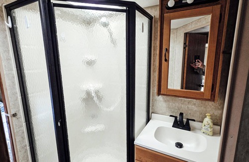 Niceville House | Niceville's Hidden Camper. Your cozy beachy escape