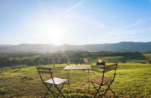 Allans Flat House | Nichol Road Hideaway at Annie’s Retreat by Tiny Away