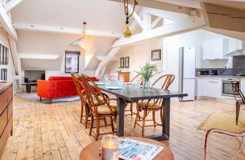 Romans-sur-Isere Apartment | Nid douillet climatisé et lumineux, proche centre