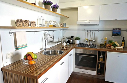 Vicopisano Apartment | Nido Bianco, Authentic Tuscany + garden + AC, village centre. Nr Pisa/Lucca