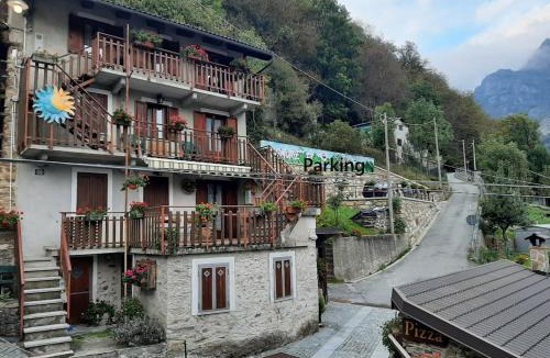 Ingria Apartment | Nido Paradiso Nido, Balcone panoramico sulla Valle Soana