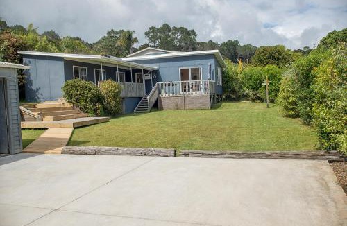Coopers Beach House | Nigel's Crib - Coopers Beach Holiday Home