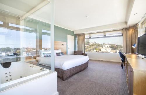 Devonport Hotel | Nightelier Devonport Gateway Hotel