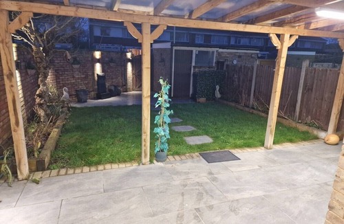 Hemel Hempstead House | NightRest Homes Hemel Hempstead 4 Bedroom 2 Toilet