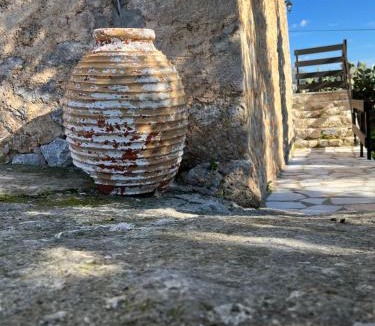 Omales House | Nigos