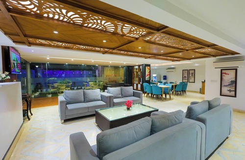 Sector 39 Hotel | Nikko Premier - Near Medanta Hospital