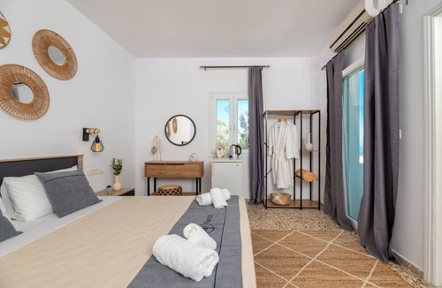 Karterados Hotel | Nikos Hotel