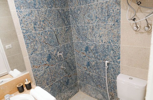 Aswan Apartment | nile view modern studio- 7 min from aswan station