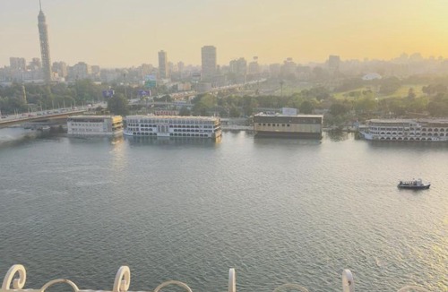 Downtown Cairo Apartment | Nilefront Elegance Apartment Between Zamalek & Downtown