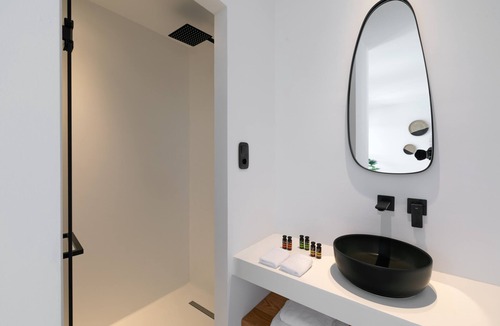 Plintri Hotel | Nimbus Eden