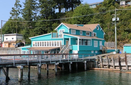 Alert Bay Hotel | Nimpkish Hotel