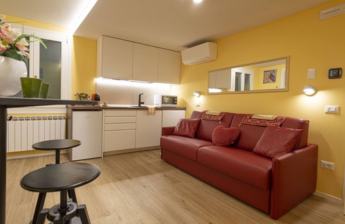 Santa Croce House | NINA'S ACCOMMODATIONS IN VENICE CENTER