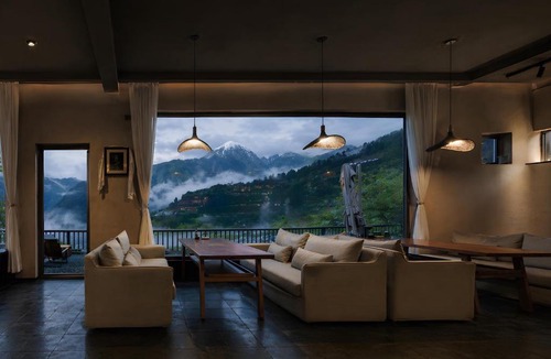 Jiuzhaigou Hotel | NINE PEAKS