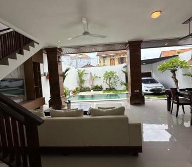 Tibubeneng Villa | NINE NINE VILLA