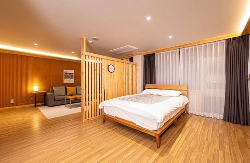 Boeun Hotel | Nine Valley Park