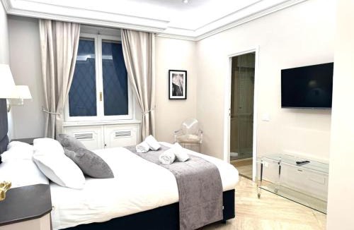 Rione V Ponte Apartment | Ninfa Maison Rome Piazza Navona-Coronari