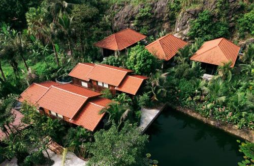 Hoa Lu Hotel | Ninh Binh Mountain Resort