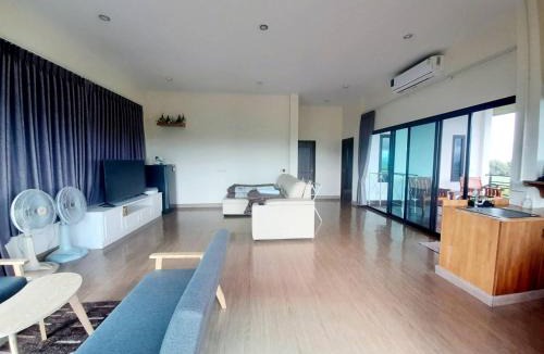 Pak Chong Villa | Niramitsook Farm Stay Khao Yai บ้านไร่นิรามิสสุข ฟาร์มสเตย์ ปากช่อง เขาใหญ่